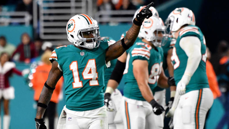 NFL: New England Patriots at Miami Dolphins